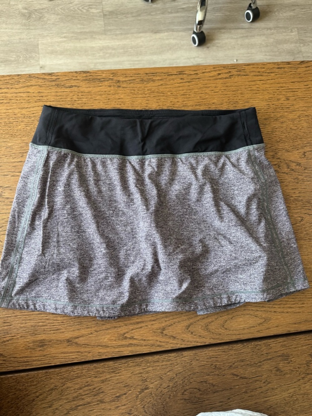 lululemon athletica Heather Gray Skater Skirt with Black Waistband - Picture 5 of 9